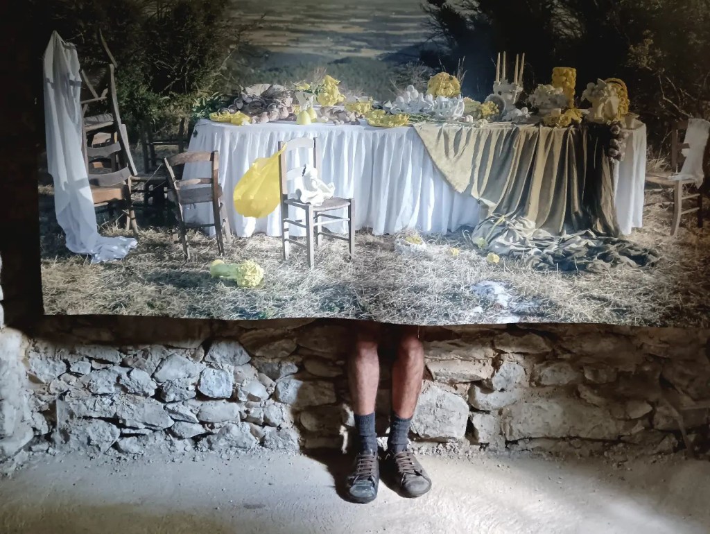 SURFACE — Dans les entrailles des banquets émaillés de&nbsp;Ballacchino